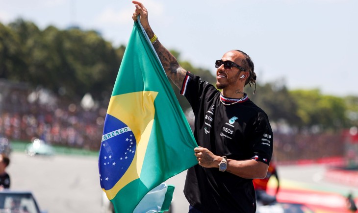 A tribute to Ronaldo, Romario & Co? Formula One star Lewis Hamilton ...